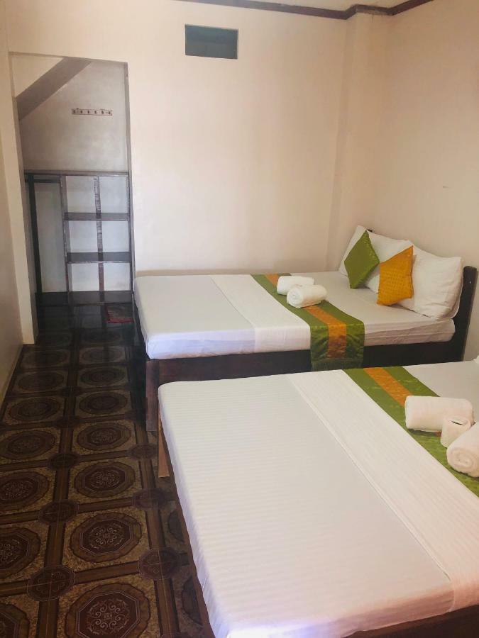 Rl Coastline Inn Ель-Нідо Екстер'єр фото
